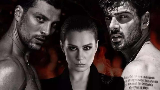 365 วัน (2022) ภาค2 มาเฟียคลั่งความเงี่ยนมาจากไหนไม่รู้คราวนี้มีคู่แข่งที่หวังเย็ดนางเอกอย่างเดียวขอแค่ได้ปี้ให้สะใจก็พอแล้ว แต่มัสซิโมก็คงไม่ยอมให้xxxแน่ - heovl.dog