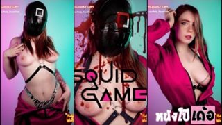 หนังavฝรั่งแนวล้อเลียน สวิคเกม Mollyredwolf สาวฝรั่งแต่งคอสเพลย์เป็นผู้คุมมาโชว์ลีลาเย็ดxxx โดนจกหีเกี่ยวเบ็ดจนฟิน แล้วนั่งขย่มเย็ดควยแรงอย่างเสียว