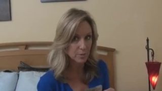 Porn pov ดูหนัง18+ฝรั่ง Jodi West สาวใหญ่หุ่นเป๊ะ ขาดควยไม่ได้ซื้อผู้ชายมาเย็ดถึงที่บ้าน เย็ดหนุ่มรุ่นลูกควยใหญ่ กระแทกหีจนแตกนอกดึงออกแทบไม่ทัน