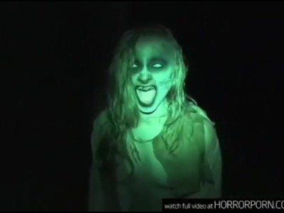 หนังโป๊แปลกๆ ซอมบี้หิวควยแย่งกันดูดควยอย่างหื่นกระหายxxxxxx โดนกระแทกเย็ดแรงรัวไม่ยั้งจนหีเปื่อย - heovl.dog