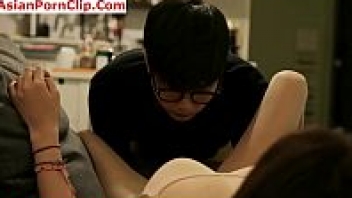 เว็บโป๊ฟรี น้องลักหลับพี่สาว หนังอาร์เกาหลีแนวครอบครัว นางเอกสวยXXXเด็ดมาก เย็ดขย่มหีแรง ควยแทบหักคารู น้ำหีเยอะ เย็ดลื่นควยมาก - heovl.dog