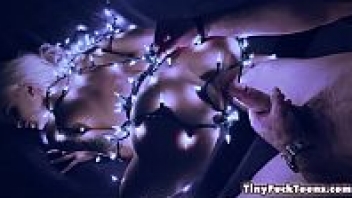 หนังโป๊ฝรั่งสวยๆ ดาราโป๊Pornstars เปลี่ยนบรรยากาศเอากับหนุ่มสเปนแนวหยุดเวลาเย็ด จัดหลอดไฟพันทั่วตัวเย็ดกันเวลากลางคืนอย่างโรแมนติก ดูท่าเธอโดนควยเสียบเสียวหีหรือกลัวไฟช็อตกันนะ!!! - heovl.dog