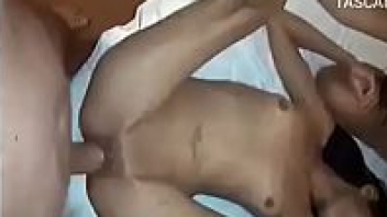 คลิปเอ็กส์เสียงไทย TheCuckold ฝรั่งควยใหญ่ติดใจหีสาวไทยจัดสาวมา2คนเอาควยให้อมควยใหญ่มา จับควยซอยหีเนิบๆหีฟิตแน่นควยเสียวจนไม่ไหวต้องชักว่าวใส่ปาก - heovl.dog