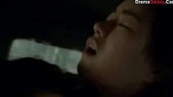 Obsessed (2014) หนังโป๊เกาหลี แนวเล่นชู้ เรื่องราวของผู้พันหนุ่มแอบเล่นชู้กับเมียลูกน้อง แอบนัดกันมาเย็ดในรถท่ามกลางฝนตก ลีลาเด็ดขย่มควยโยกเย็ดจนรถสะเทือนครางโคตรเสียวxxxอย่างฟิน - heovl.dog