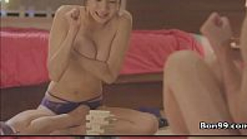 หนังอาร์เกาหลีเต็มเรื่อง Shh! No Imagining เล่นเกมเสียวกับน้องชายแพ้ต้องแก้ผ้าที่ละชิ้น เห็นหีเห็นนมแล้วนมเงี่ยนเลยได้กับพี่สาวเลยxxx - heovl.dog