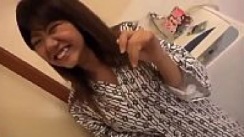 เอวี18+ javdude ชวนน้องเมียมาเล่นเสียว โม้กควยให้ตอนอาบน้ำ จับกระเด้าในอ่างไปหลายที โดนเย็ดแล้วยิ้มเชียวนะ - heovl.dog