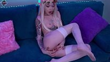 หนังโป๊ฝรั่งเด็ดๆ Karneli Bandi หีเนียนนมขาวแถมใหญ่เบ้อเร่อน่าเย็ดสุดๆ xxx ลีลาการเย็ดเซ็กซี่มากแถมขย่มควยโครตมัน - heovl.dog