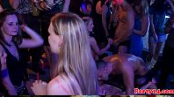 ปาร์ตี้มั่วเซ็กส์ สุดมัน ชอบควยอันไหน สาวๆเลือกได้เลย PORN HD 18+ - heovl.dog