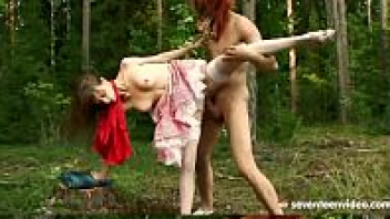 หนังโป้แนวล้อเลียน Beata Undine หนูน้อยหมวกแดงถูกหมาป่าจับกระแทกควยเด้าหีท่าด๊อกกี้กลางป่าxxxx - heovl.dog