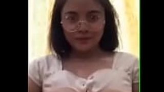 คลิปxxxไทย สาวแว่นขี้เงี่ยน TubeGalore เลียขวดก็เด็ดซะน้ำควยเล็ด อยากเย็ดให้หีแหก xxxxx ติ้วหีโคตรได้อารมณ์