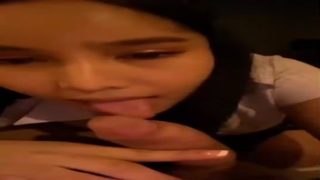 หลุดนักศึกษานมโตรับงานขายหี คลิปโป๊แอบถ่ายตอนโม้คควย  เลียควยได้ที่แล้วแก้ผ้าขย่มควยจนน้ำหีแฉะเต็มกระดอ