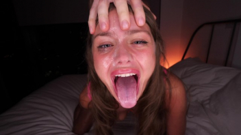 ดูหนังxซาดิสม์ สาวไซด์ไลน์โดนลูกค้าซาดิสม์จับเอาควยยัดกระแทกปากแล้วจับกดหัวโม๊คควยจนน้ำแตกเต็มหน้า youporn ก่อนเอาควยยัดทะลวงหีกระแทกเย็ดท่าหมามิดด้ามจนรูหีเกือบฉีกxxx - heovl.dog