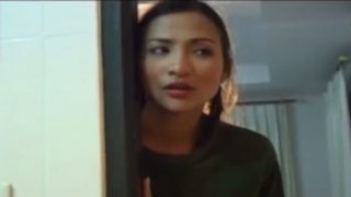 สาวใช้วัยหื่น หนังโป๊ไทยเก่าๆ thaixxx แม่บ้านสาวร่านหีอยากรวยทางลัดเลยให้ท่ายั่วควยเอาตัวเข้าแลกให้เจ้านายกลัดมันจับล่อหีเล่นท่ายากอย่างเมามันส์