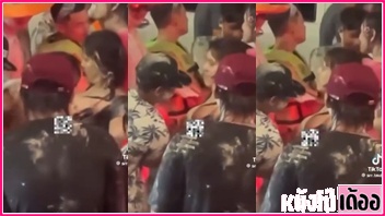 VK กลุ่มลับ คลิปหลุดสงกรานต์ XXX สาวนมโตเต้นยั่วโชว์ซาลาเปากลางเมืองโคราช ยืนเด้งนมให้ผู้เข้ามาเขี่ยแถมโดนดูดนมใหญ่ๆโคตรคุ้มเลย - heovl.dog