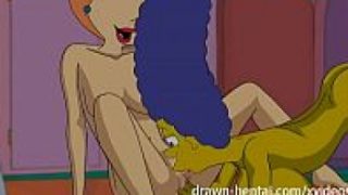 การ์ตูนโป๊เลสเบี้ยน Simpson Hentai การ์ตูนตัวเหลืองเย็ดกัน แหกขาเลียร่องหีน้ำเมือกแฉะ ใช้ลิ้นเบินหีสลับกับนิ้วซอยรูหีอย่างเด็ด