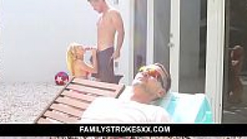 ดูหนังโป๊hd Riley Star ยั่วดีนัก เลยจัดหนักไปดอกหนึ่ง อมควยอย่างแจ่ม ร่อนเอวโคตรเก่ง เย็ดจนหีเปียกน้ำแตกฟินๆxxx - heovl.dog