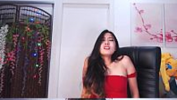 คลิป18+ สาวสวยหน้าหมวยเกี่ยวเบ็ดหีโชว์หน้ากล้อง แหย่จนน้ำหีเต็มมือ เอามาจกกินให้คนดูเห็นชักว่าวตามสิรออะไร - heovl.dog