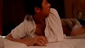 GAY CHINA เสี่ยหื่นจ้างเด็กมาอ็อกๆที่โรงแรมโม๊คควยเสียว น่าตี๋หล่อรวยควยเล็กโดนใจเจ๊ เย็ดตูดจนขี้แทบพุ่งออกมา - heovl.dog